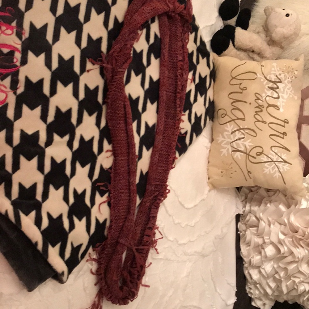 scarf - Picture 2 of 3